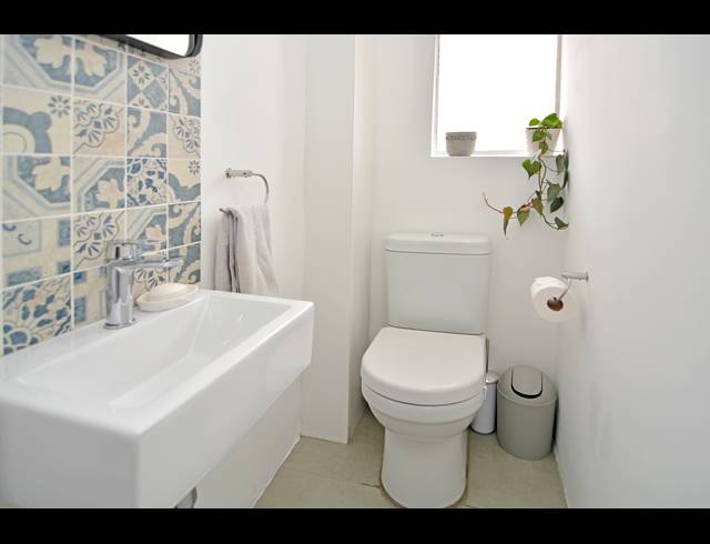 1 BEDROOM APARTMENT FOR SALE IN WAVERLEY